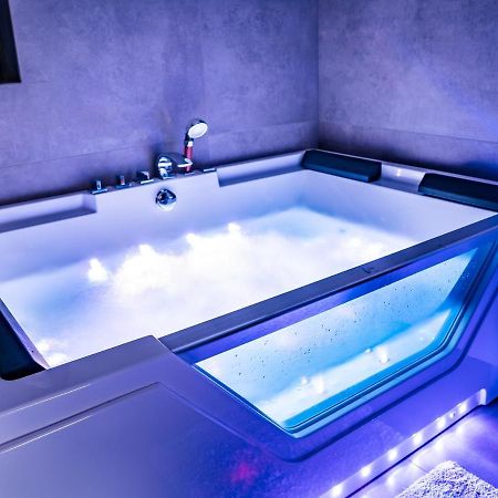 Domek Hot Tub Jacuzzi Chillout Kołobrzeg Extérieur photo