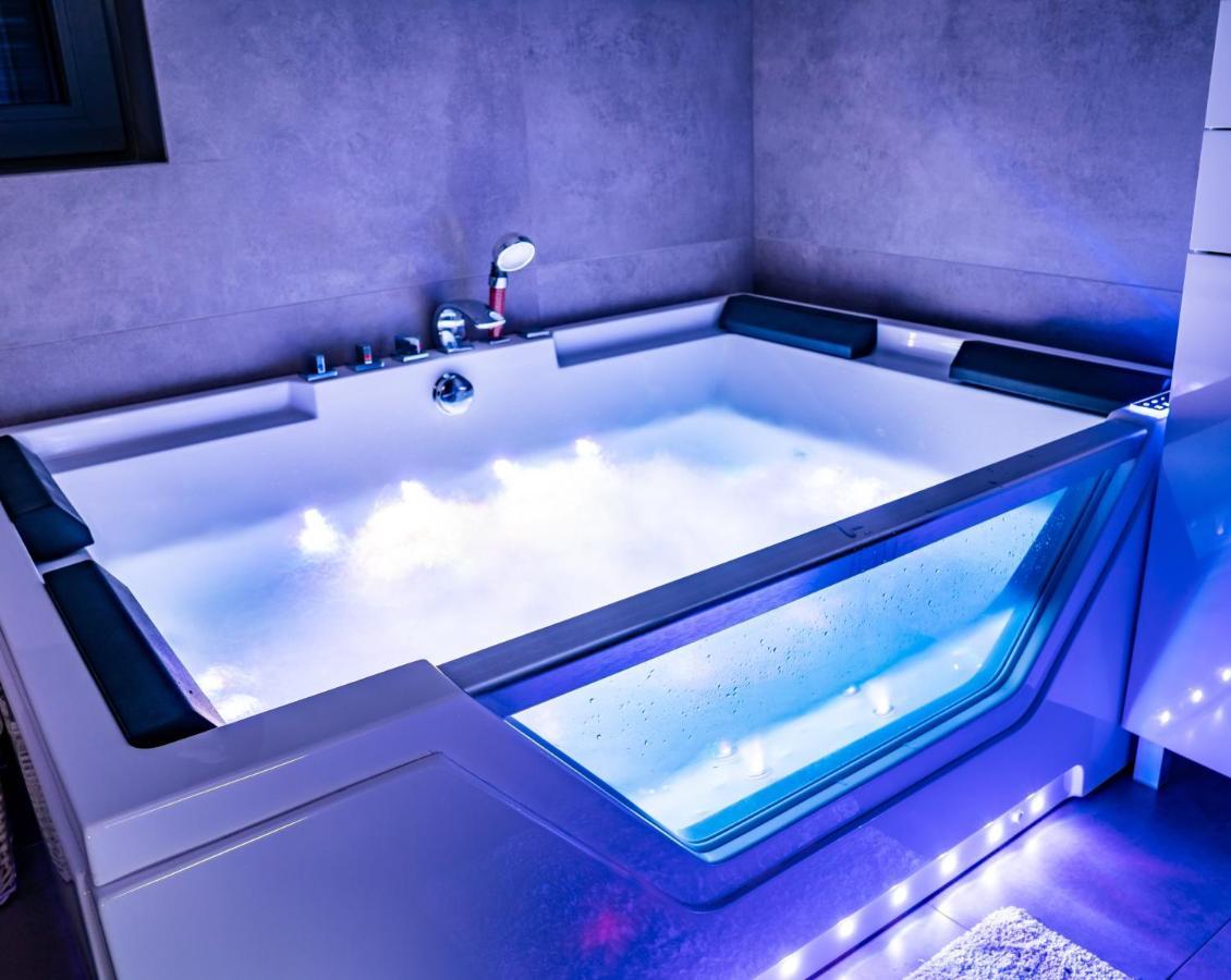 Domek Hot Tub Jacuzzi Chillout Kołobrzeg Extérieur photo